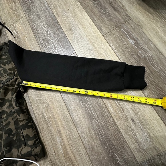 🛍️NWOT Fire & Rain Camouflage hoodie jacket Size large measurements posted. - Picture 5 of 9